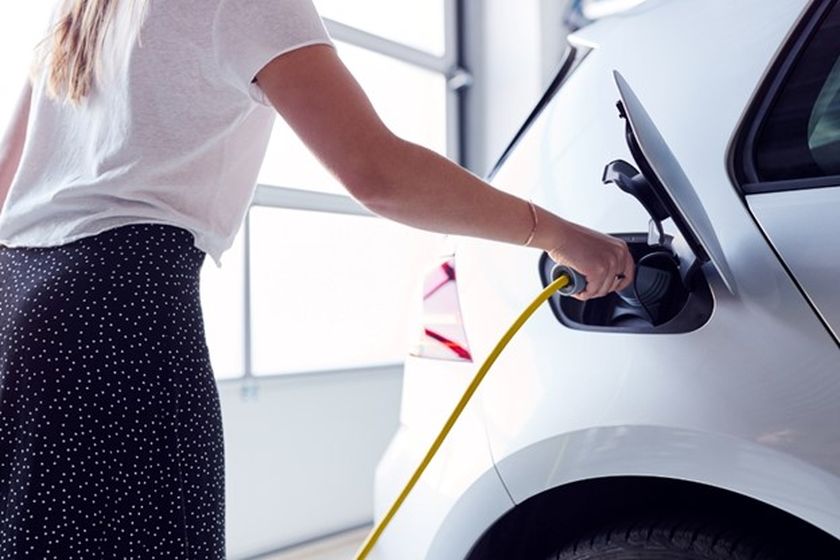 recharger batterie vehicule hybride